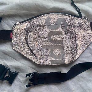 SUPREME FANNY PACK